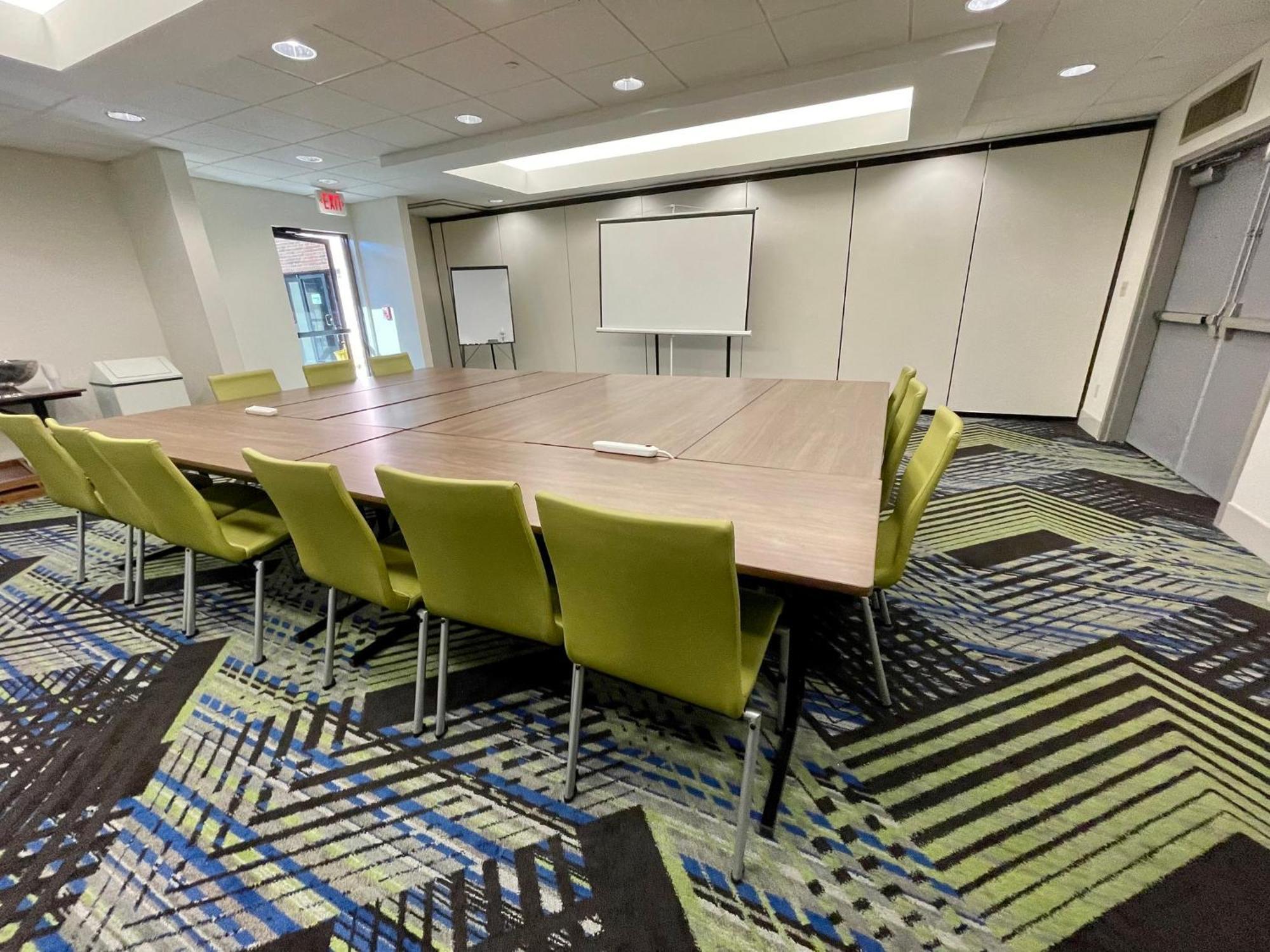 Holiday Inn Express & Suites Sulphur - Lake Charles By Ihg Buitenkant foto