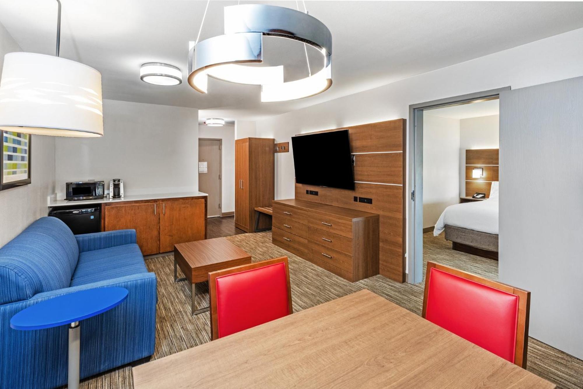 Holiday Inn Express & Suites Sulphur - Lake Charles By Ihg Buitenkant foto